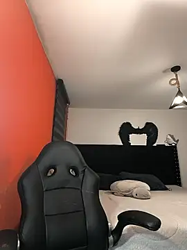 charlotedoll online show from January 16, 2026, 3:54 am