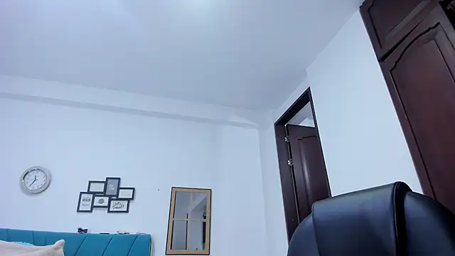 kamila lopez online show from February 15, 2026, 8:41 pm