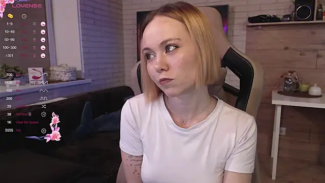 lucy mirror online show from September 13, 2025, 9:15 pm