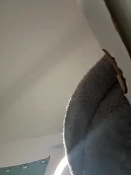 CharismaaBanx online show from December 18, 2024, 9:04 am