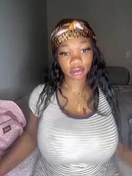 CharismaaBanx online show from March 5, 2026, 5:59 am