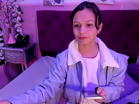 Snapshot of candysmitxxx chatting on February 10, 2026, 3:27 am candysmitxxx online show from February 10, 2026, 3:27 am