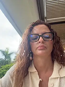 CioniWeiss online show from April 16, 2026, 9:39 pm