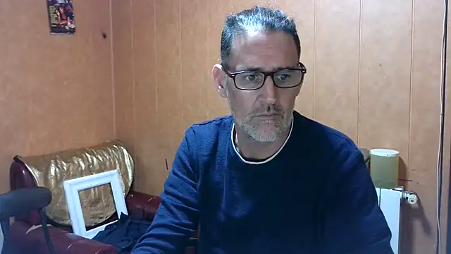 Lia Y PatrickX online show from November 11, 2025, 4:57 pm