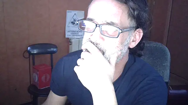 Lia Y PatrickX online show from April 6, 2026, 12:06 am