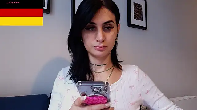 goddess dollxxx online show from October 9, 2025, 1:55 pm