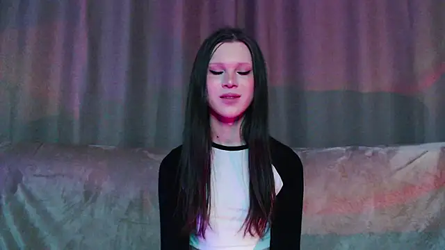 Snapshot of Sexpired_Princess chatting on January 13, 2025, 1:13 am Sexpired Princess online show from January 13, 2025, 1:13 am