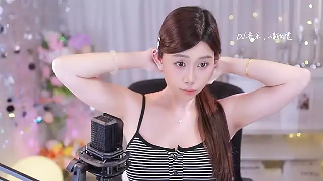 SleepArtist online show from September 15, 2025, 2:17 pm