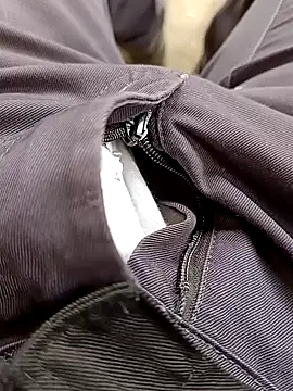 vadszex31 online show from October 17, 2025, 7:55 am