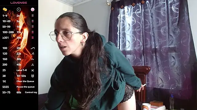 Snapshot of goretty420 chatting on January 27, 2025, 1:30 pm goretty420 online show from January 27, 2025, 1:30 pm