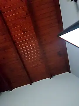 Snapshot of Blanquitaaa chatting on February 11, 2026, 12:27 pm Blanquitaaa online show from February 11, 2026, 12:27 pm