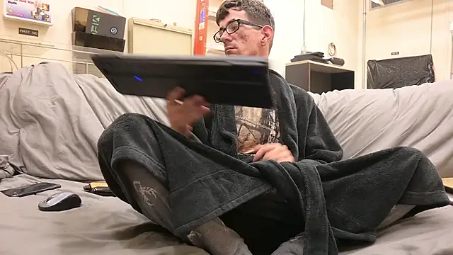 joeiandola online show from March 4, 2026, 4:04 pm