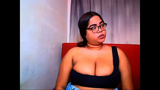 Snapshot of Indian_Lola00 chatting on November 14, 2025, 6:50 am Indian Lola00 online show from November 14, 2025, 6:50 am