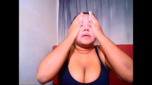 Snapshot of Indian_Lola00 chatting on November 6, 2025, 4:55 pm Indian Lola00 online show from November 6, 2025, 4:55 pm