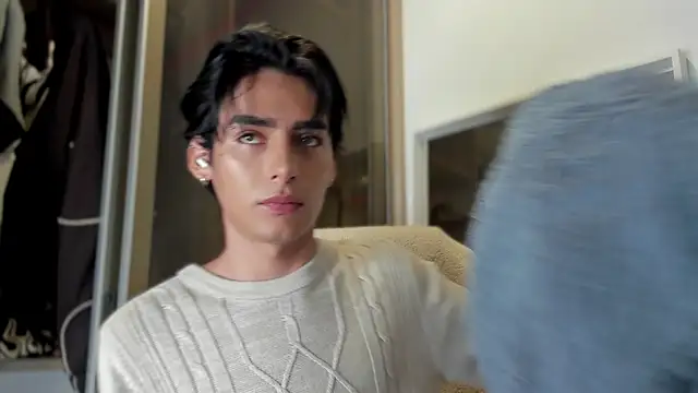 sebas rose online show from February 23, 2025, 1:24 am