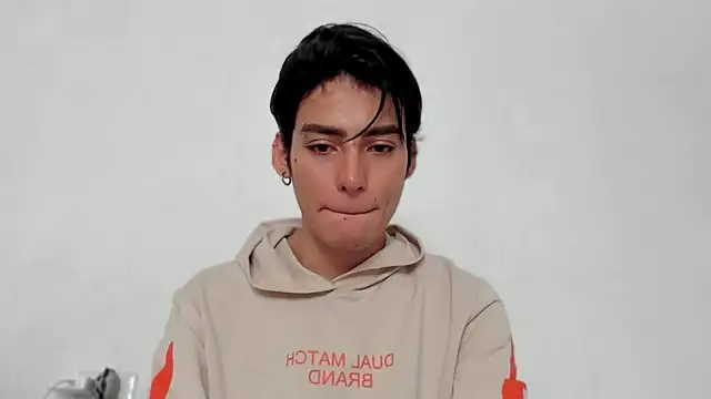 sebas rose online show from December 5, 2024, 2:28 pm