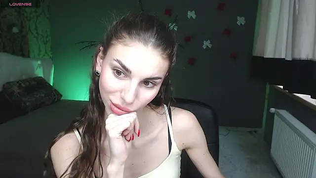 EmmyGreans online show from March 25, 2026, 12:48 pm