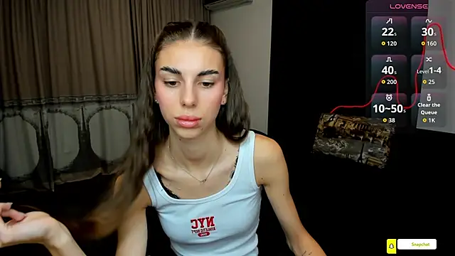 Snapshot of EmmyGreans chatting on October 2, 2025, 5:33 am EmmyGreans online show from October 2, 2025, 5:33 am