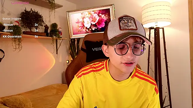 Mr evan1 online show from December 16, 2025, 4:44 pm