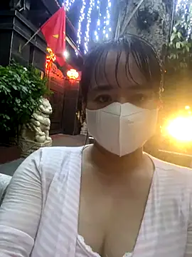 May-Squirt online show from October 17, 2025, 12:29 pm