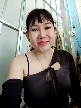 Ana love2000 online show from October 12, 2025, 3:19 am