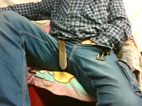 Giulio35 Pika online show from December 23, 2025, 5:40 am