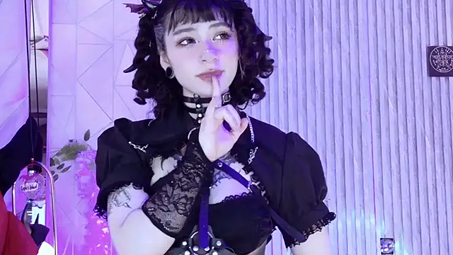 zephirahabney online show from November 1, 2025, 2:00 pm