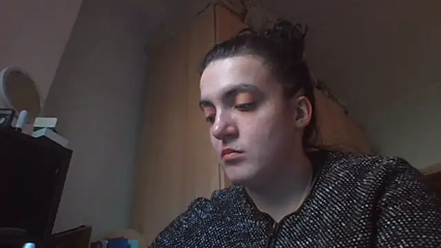 LadyMinnie online show from April 25, 2026, 11:24 am