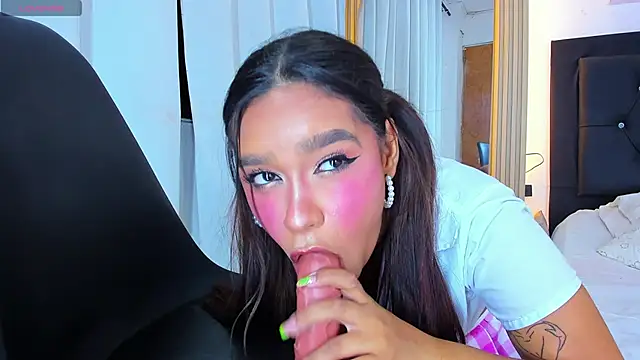 coraline v online show from November 6, 2025, 1:42 am