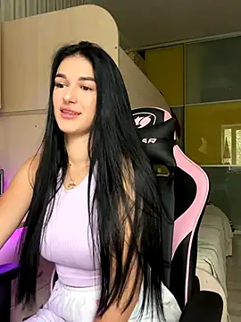 Julietta a online show from September 30, 2025, 7:25 am