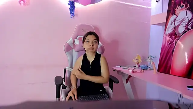 CharlotteMuller online show from March 22, 2026, 2:51 pm