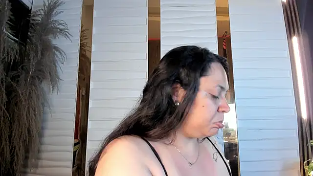 Biiancacox online show from September 24, 2025, 3:24 am