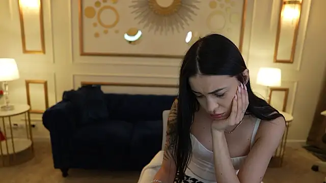 Tina Breeze online show from March 25, 2026, 8:46 am