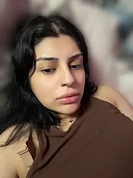 ThickerThanYoBitch online show from April 25, 2026, 4:04 pm