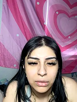 ThickerThanYoBitch online show from September 15, 2025, 2:50 pm