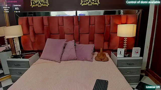 mariamRosse online show from March 19, 2025, 3:41 am