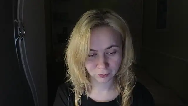 Riley Roo online show from February 2, 2026, 5:01 pm