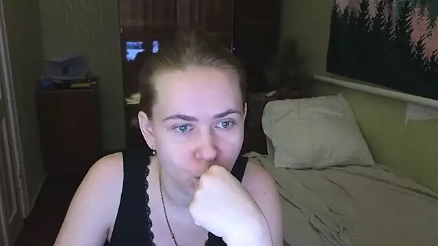 Snapshot of Riley_Roo chatting on January 19, 2025, 6:21 pm Riley Roo online show from January 19, 2025, 6:21 pm
