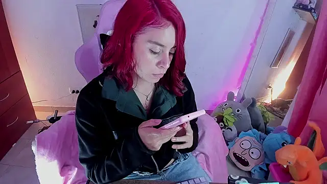 saralolo420 online show from April 17, 2026, 11:40 pm