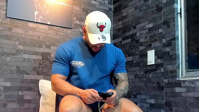 BruceDallas online show from February 6, 2026, 4:08 am