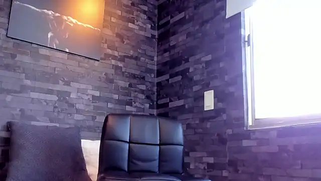 Snapshot of BruceDallas chatting on September 20, 2025, 6:02 pm BruceDallas online show from September 20, 2025, 6:02 pm