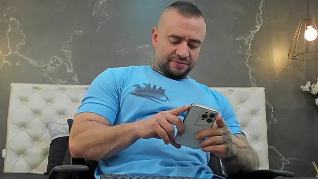 Snapshot of BruceDallas chatting on March 8, 2025, 12:55 am BruceDallas online show from March 8, 2025, 12:55 am