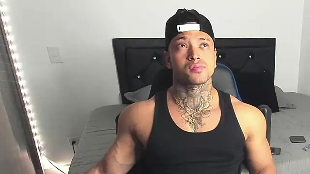 Snapshot of Stiven_collins chatting on March 7, 2025, 7:08 am Stiven collins online show from March 7, 2025, 7:08 am