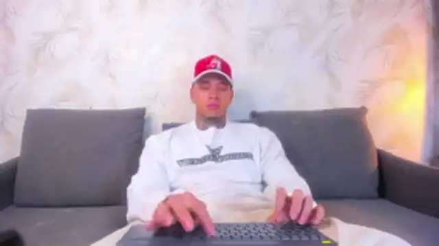 Stiven collins online show from February 5, 2026, 9:32 pm