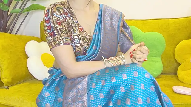 Monalisadon018 online show from March 3, 2026, 3:30 pm