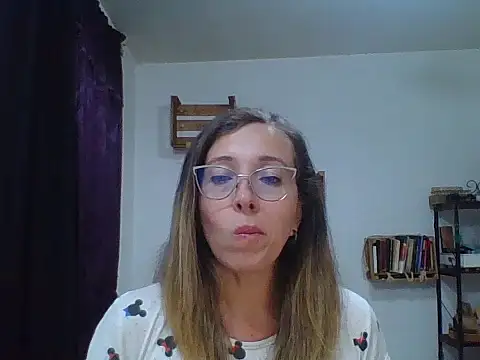 charlott ponce online show from November 10, 2025, 11:54 pm