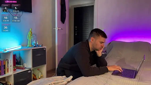 nikitos4you online show from March 22, 2025, 7:47 am