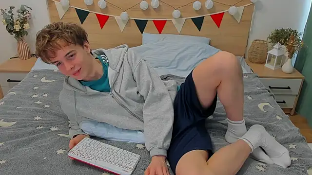 Fandi 777 online show from March 16, 2025, 8:54 am