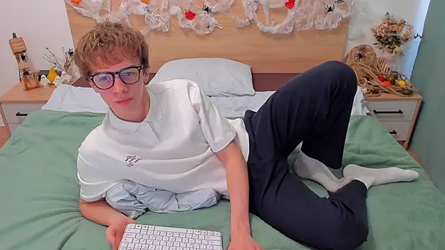 Fandi 777 online show from October 15, 2025, 8:44 am