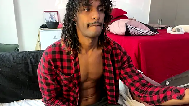 Snapshot of gerson173Hugo chatting on July 13, 2026, 10:36 am gerson173Hugo online show from July 13, 2026, 10:36 am
